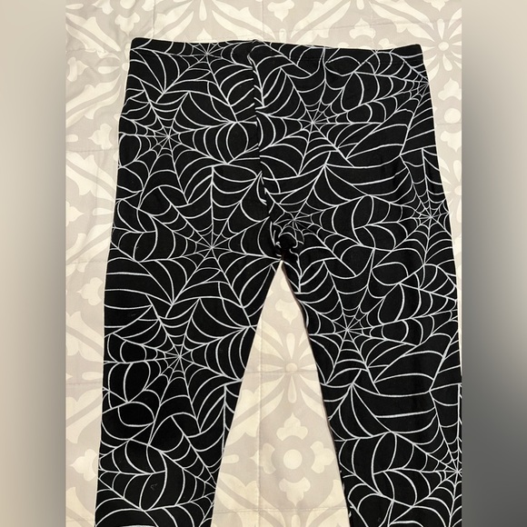 NEW GRAYSON THREADS BLACK SPIDERWEBS LEGGINGS MEDIUM SOFT COTTON RAYON SPANDEX - Picture 2 of 3